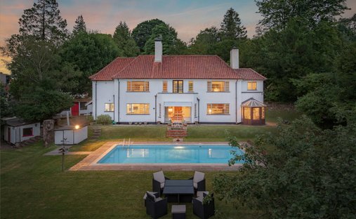 Casa a Caterham, Tandridge, Inghilterra 1