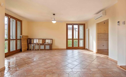 Country House in San Giuliano Terme, Tuscany, Italy 1