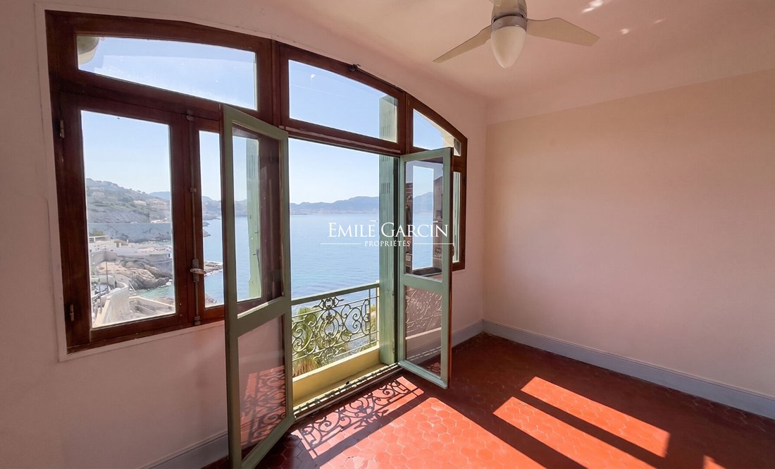 Villa in Bonneveine, 8e Arrondissement, Marseille 2 - 18123971