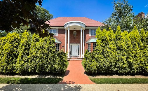 House in New York, New York, United States 1