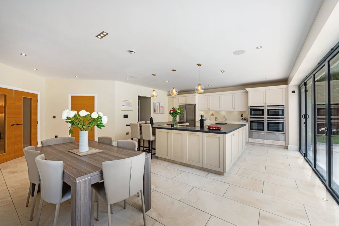 House in Freshfield, Formby, England 3 - 18124763
