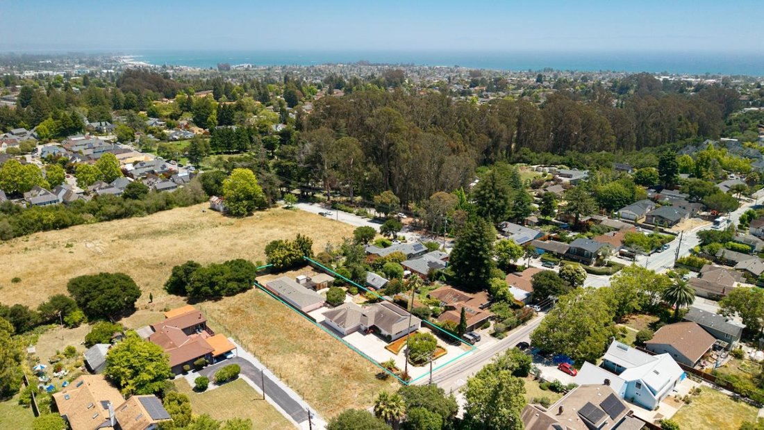 House in Santa Cruz, California, United States 2 - 18121689
