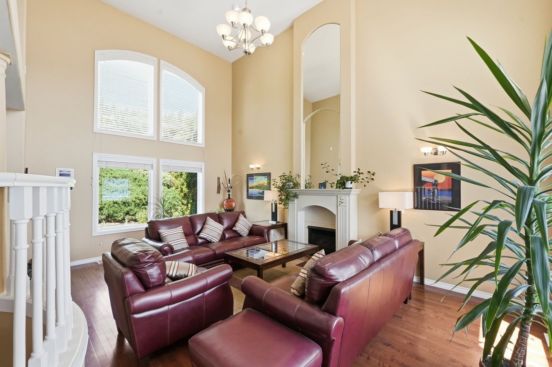 House in West Kelowna, British Columbia, Canada 5 - 18123660