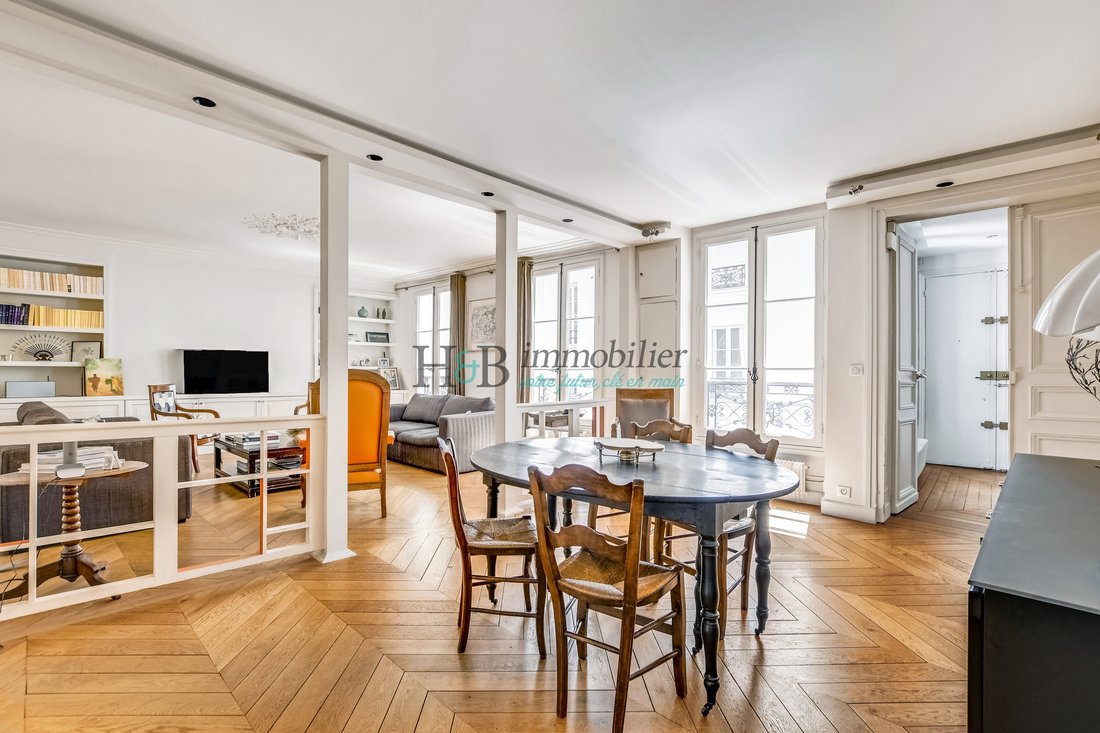 Apartment in Grange Aux Belles-Terrage, Paris 10e Arrondissement, Paris 2 - 18122257