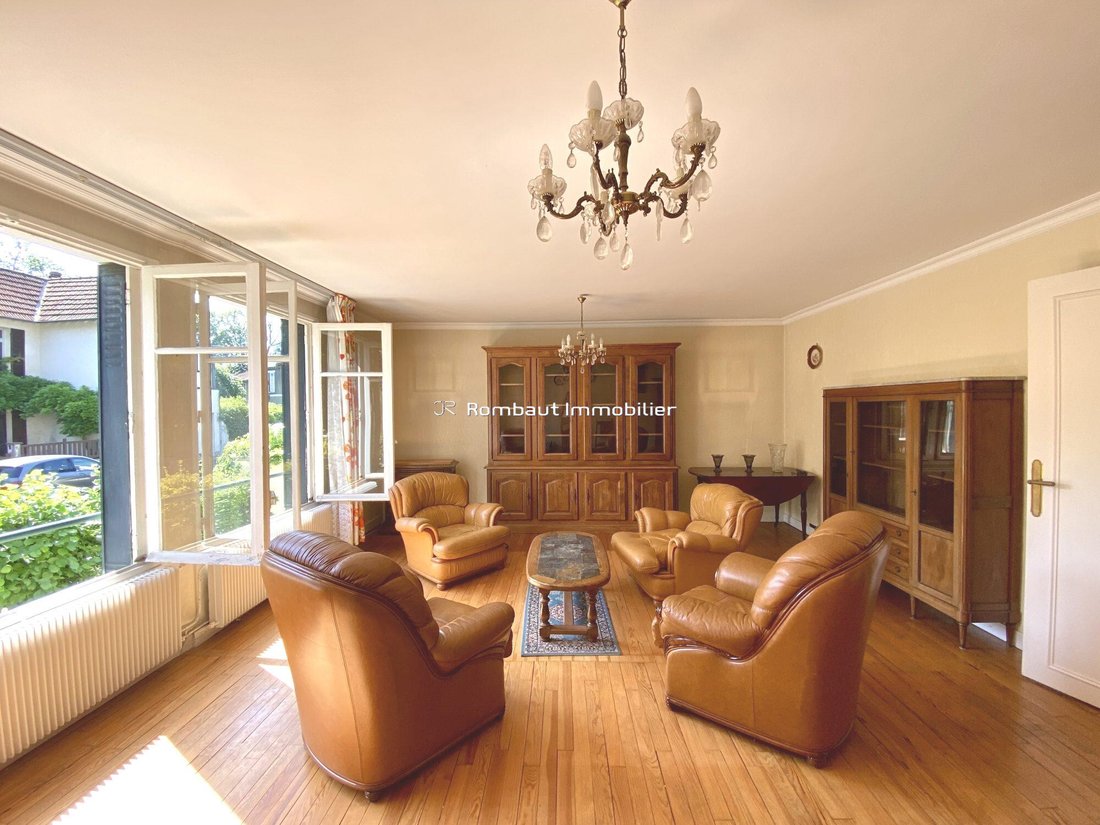 House in Bourg-La Feuillaume Nord, La Celle-Saint-Cloud, France 4 - 18124694