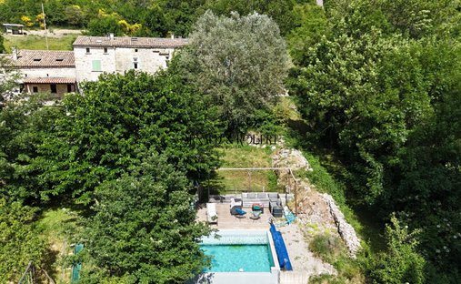House in Vesc, Auvergne-Rhône-Alpes, France 1