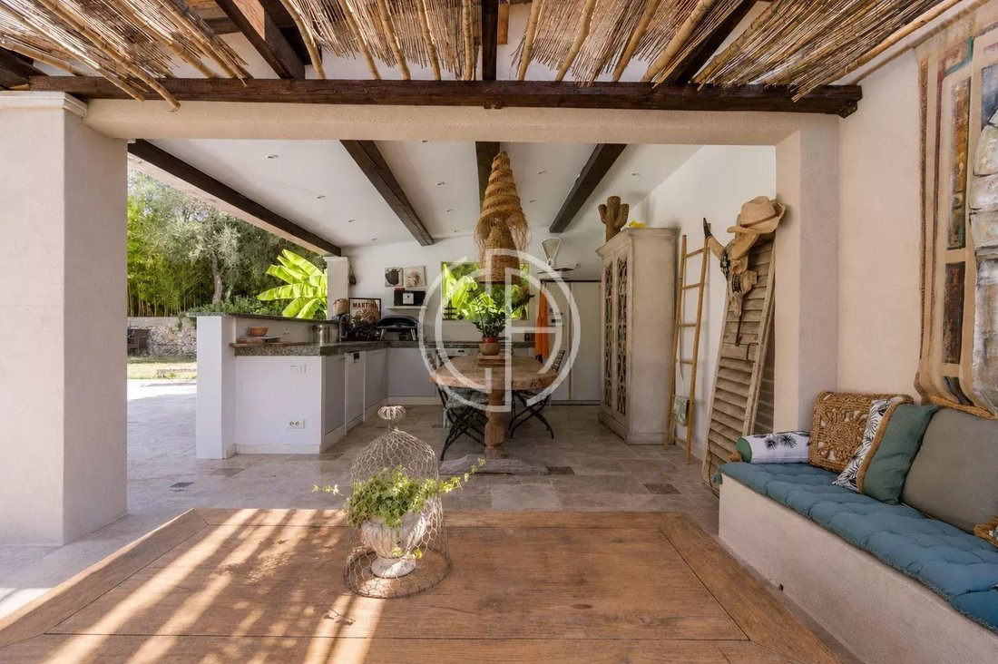 Villa en Mougins, Provenza-Alpes-Costa Azul, Francia 5 - 17443349