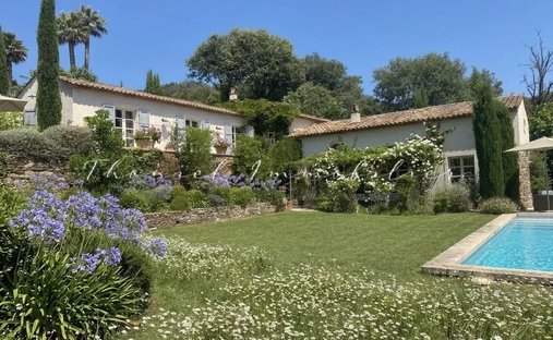 Casa en Grimaud, Provenza-Alpes-Costa Azul, Francia 1