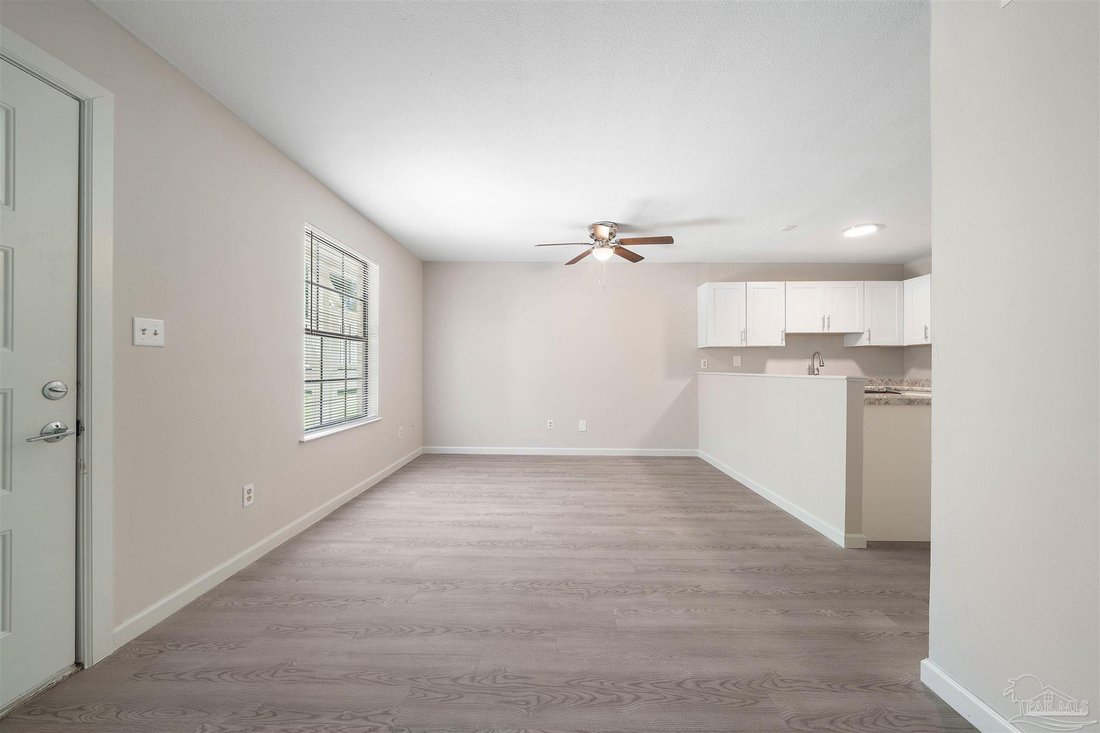 Apartment in Pensacola, Florida, United States 4 - 18121334