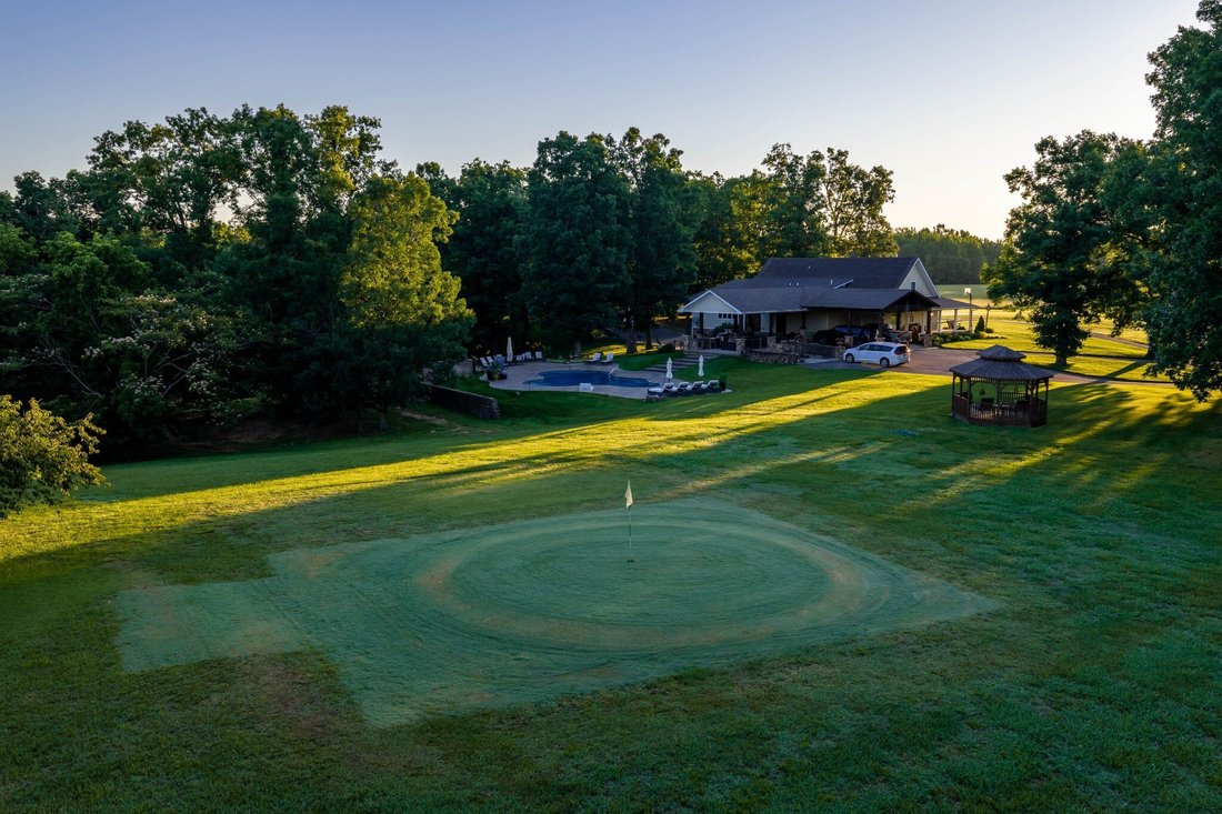 House in Hohenwald, Tennessee, United States 5 - 17540345