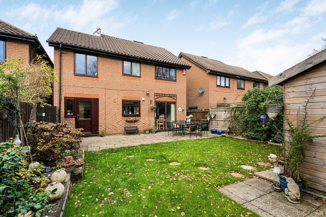 House in Horley, England 1 - 18124743