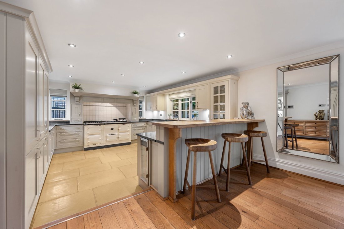 House in Holmfield Park, Formby, England 2 - 18124786