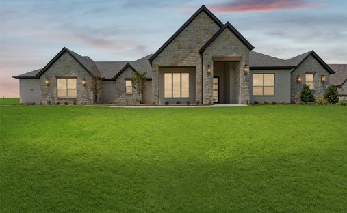 House in Granbury, Texas, United States 1