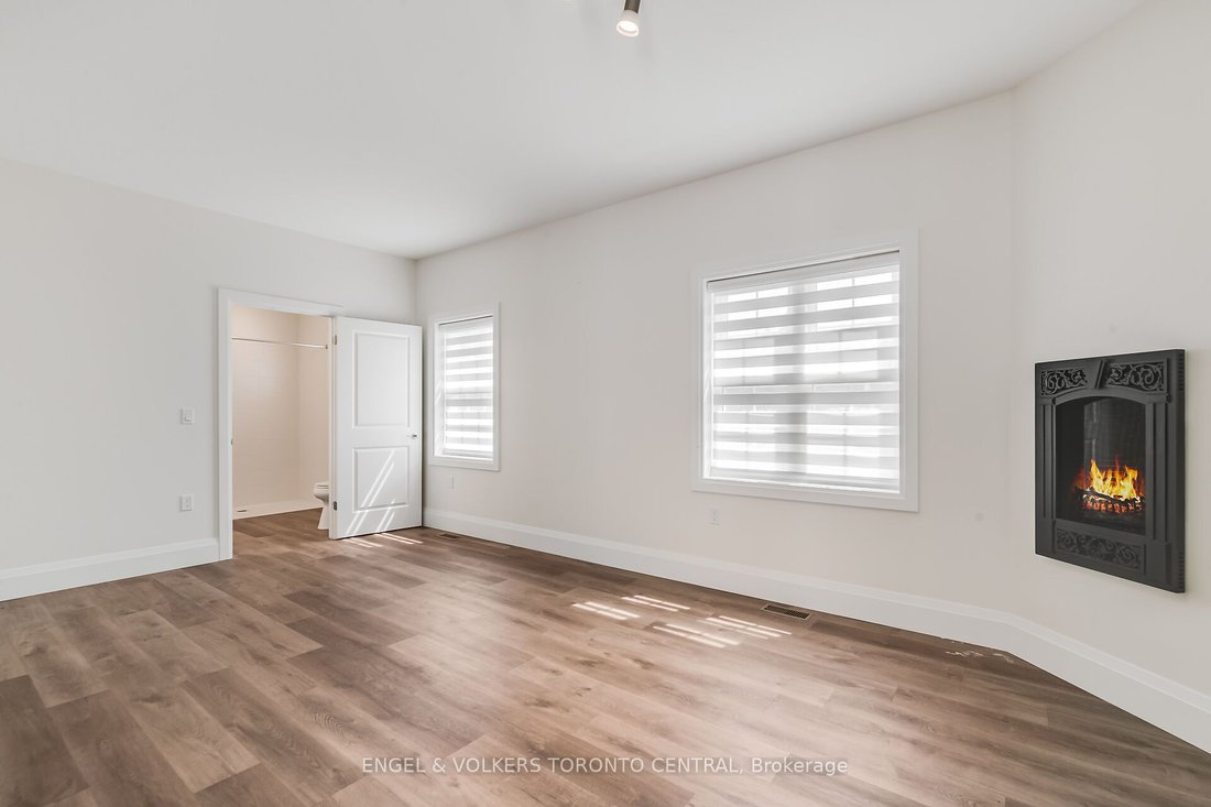 House in Rockwood, Ontario, Canada 5 - 18123588