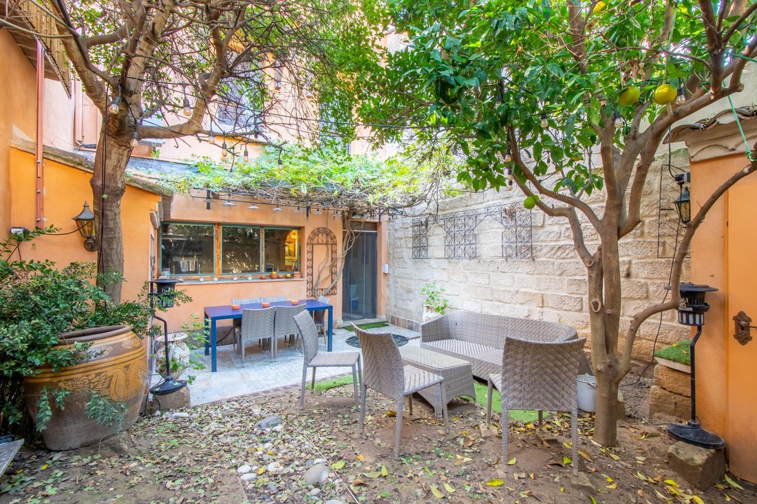 House in Centre Ville, Aigues-Mortes, France 2 - 18122369