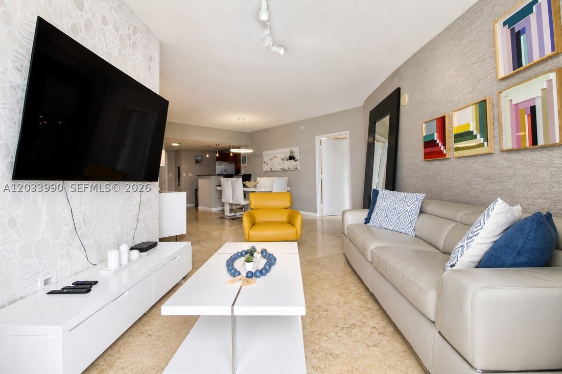 Condo in Sunny Isles Beach, Florida, United States 5 - 18122988