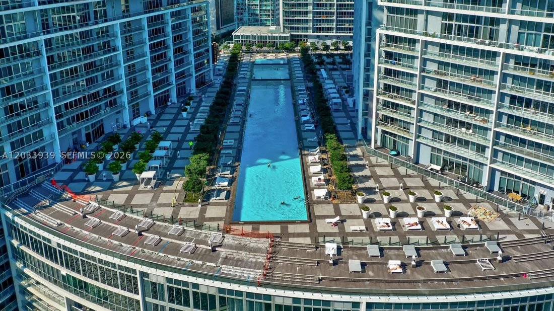 Condo in Miami, Florida, United States 3 - 18122998