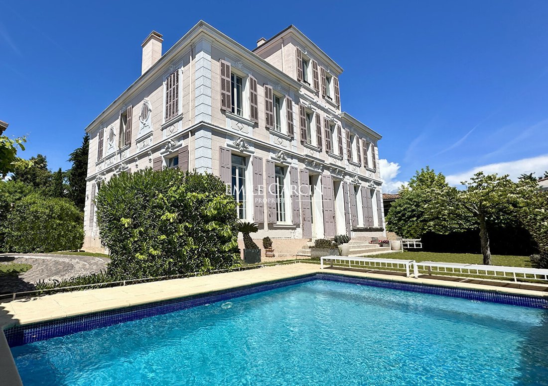 Villa in Saint Julien, Marseille, Provence-Alpes-Côte d'Azur 1 - 15955386