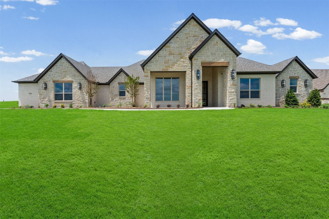 House in Granbury, Texas, United States 2 - 18085943