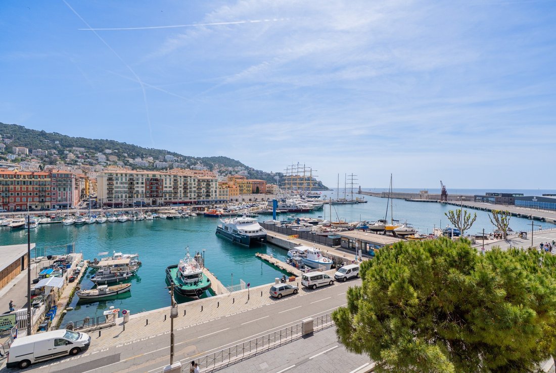 Apartment in Le Port, Nice, France 1 - 18120277
