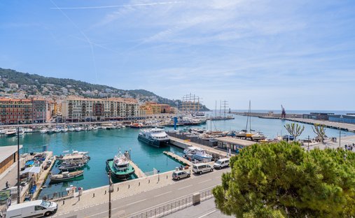 Apartment in Le Port, Nice, France 1