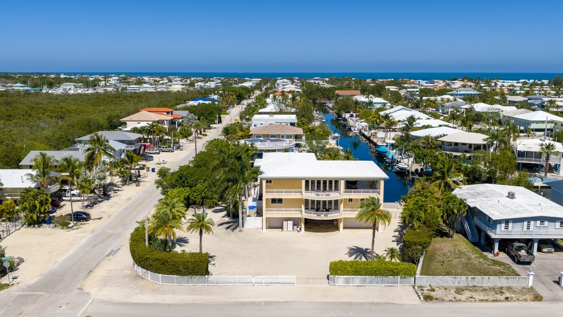 House in Key Largo, Florida, United States 2 - 18120935
