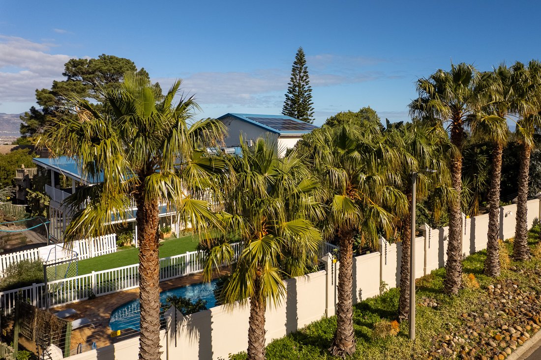 House in Greenway Rise, Cape Town, Western Cape 2 - 18120662