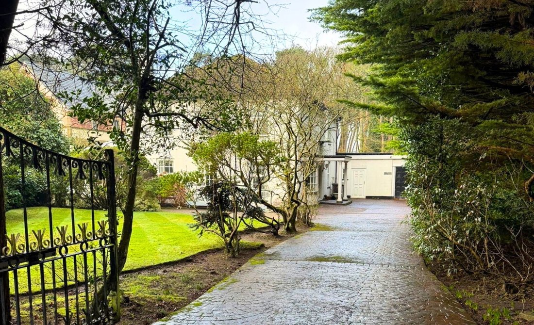 House in Freshfield, Formby, England 3 - 18124785