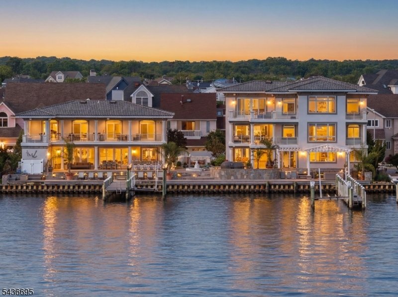 House in Toms River, New Jersey, United States 1 - 18123890