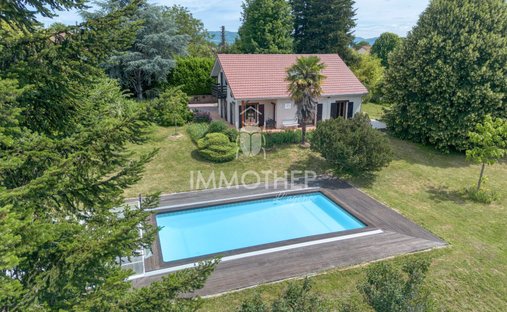 House in Renage, Auvergne-Rhône-Alpes, France 1