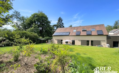 House in Dampierre-en-Yvelines, Ile-de-France, France 1