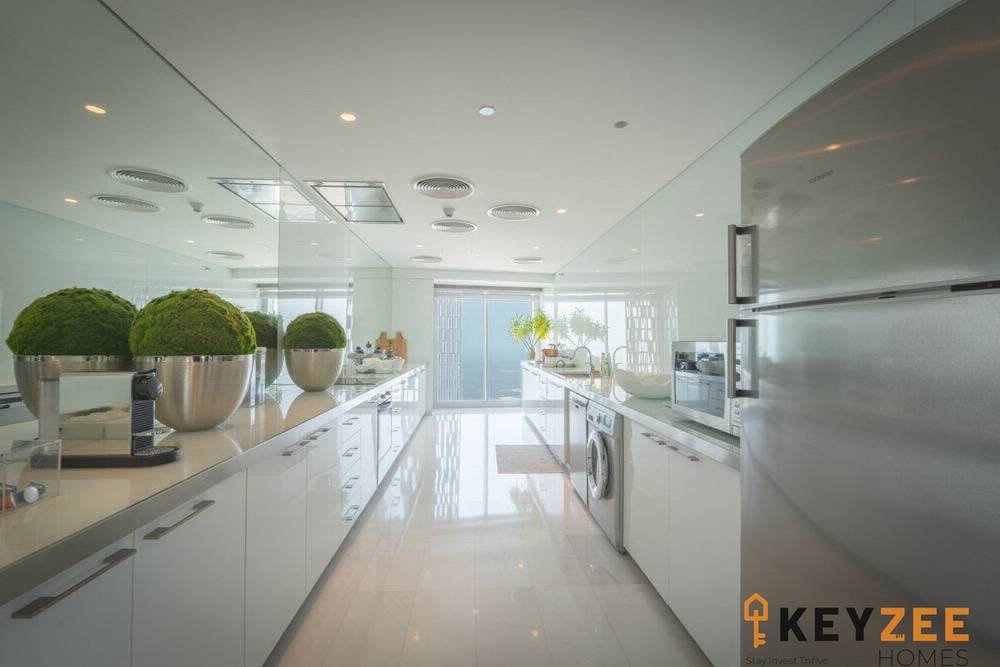 Apartment in Dubai Marina / Marsa Dubai, Dubai, United Arab Emirates 4 - 18119111