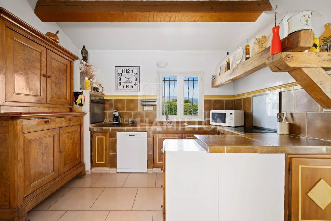 Villa in Châteauneuf-Grasse, Provence-Alpes-Côte d'Azur, France 4 - 18120195