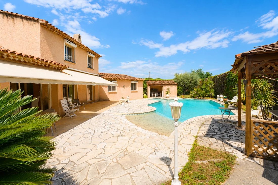Villa in Valbonne, Provence-Alpes-Côte d'Azur, France 5 - 18123567