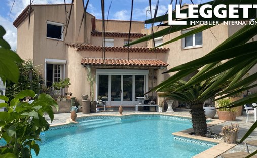 Villa in Nice, Provence-Alpes-Côte d'Azur, France 1