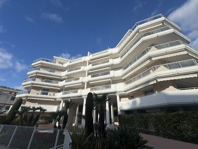 Land in Cannes, Provence-Alpes-Côte d'Azur, France 3 - 16613712
