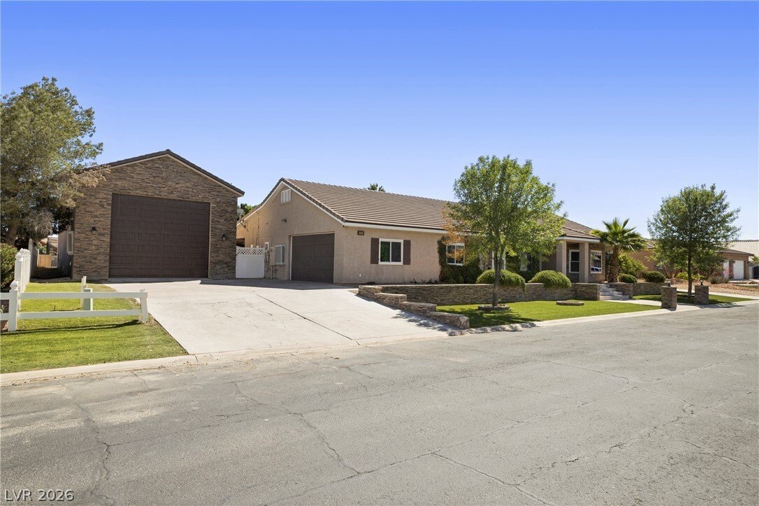 House in Moapa Valley, Nevada, United States 3 - 17878906