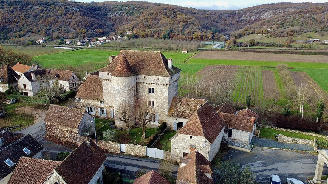 Chateau in Ambeyrac, Occitania, France 1 - 18123953