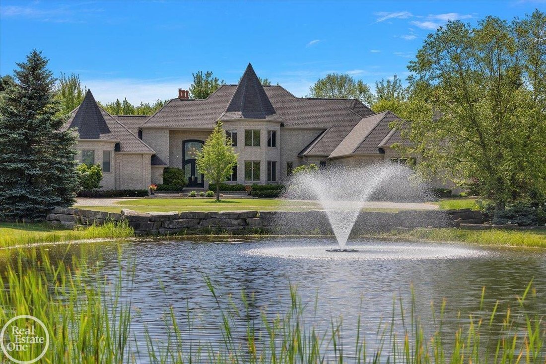 House in Ray, Michigan, United States 1 - 18124437