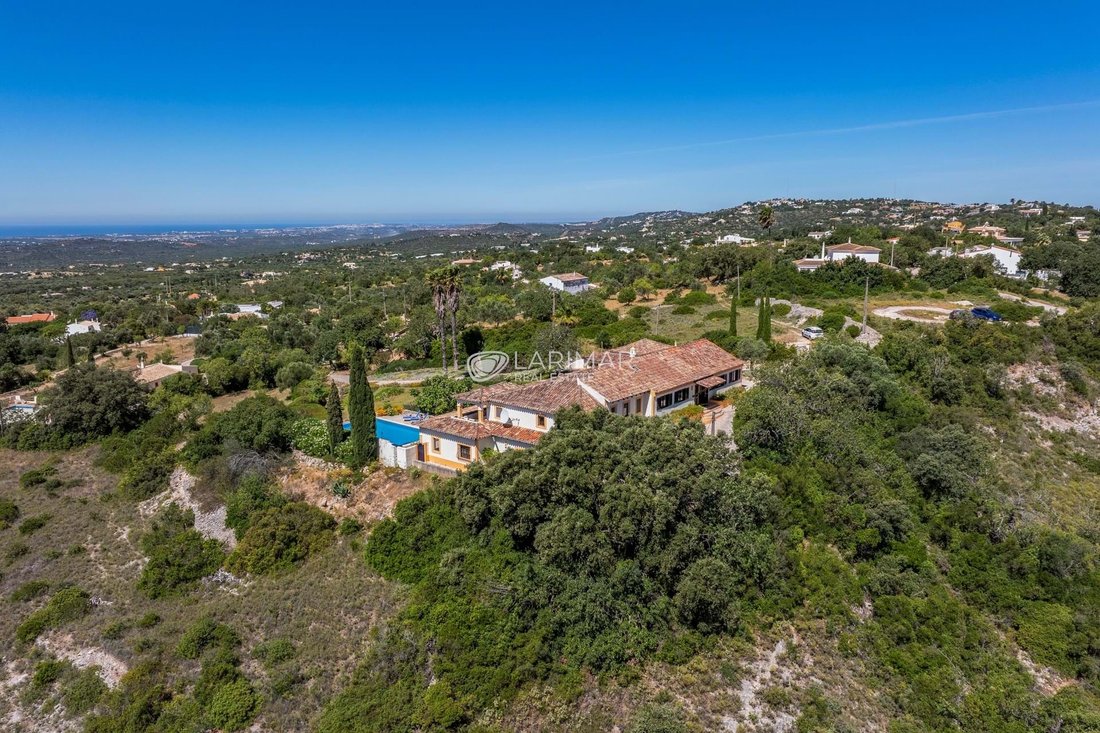 Villa in Loule (Sao Sebastiao), Algarve, Portugal 1 - 17986744