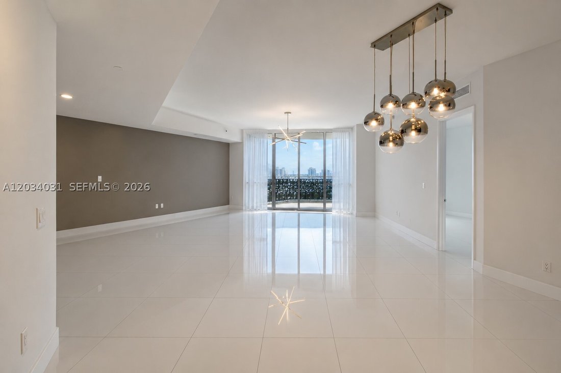 Condo in Sunny Isles Beach, Florida, United States 4 - 18122995