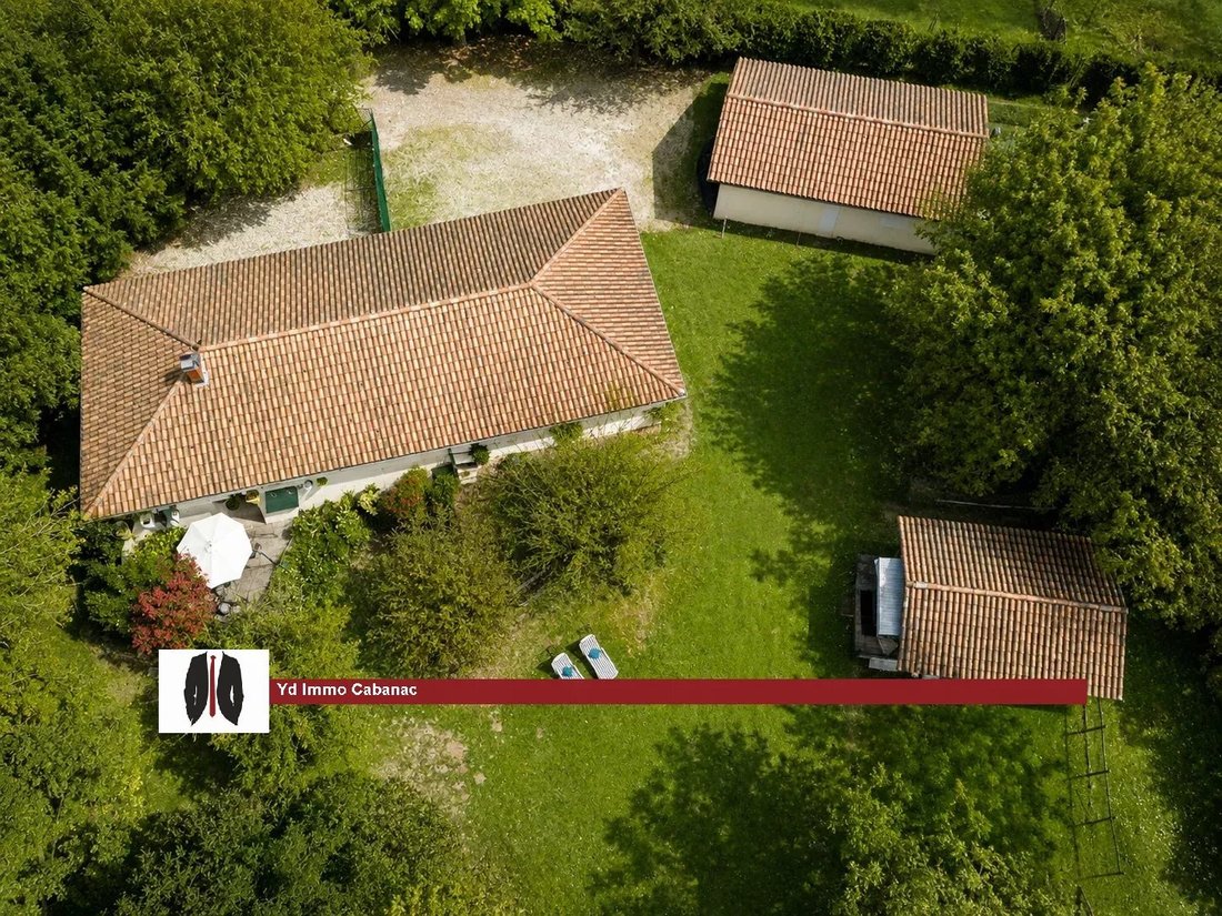 House in Saint-Morillon, Nouvelle-Aquitaine, France 2 - 18064408