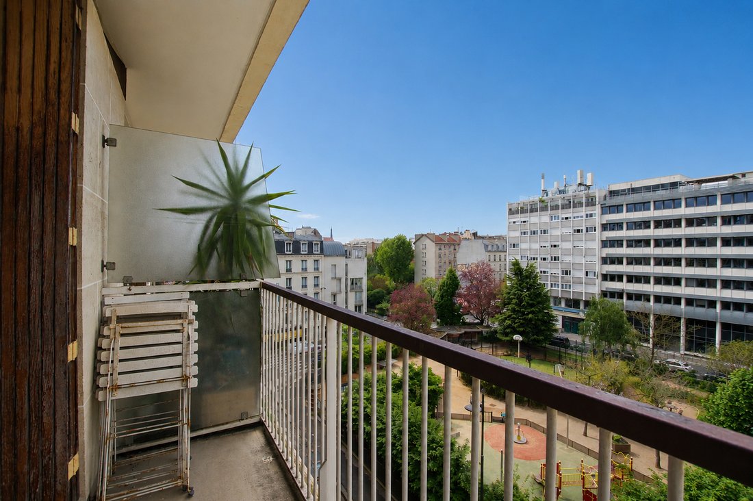 Apartment in Perouses, Paris, Ile-de-France 1 - 18124005