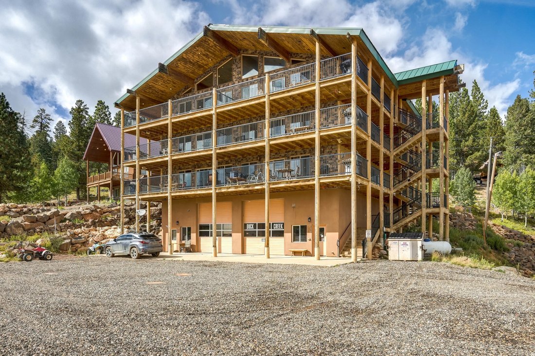 Duck Creek Village, Utah, United States 2 - 18121723