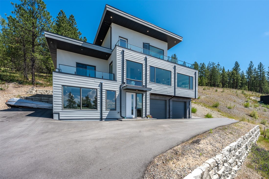 House in Naramata, British Columbia, Canada 1 - 18123667