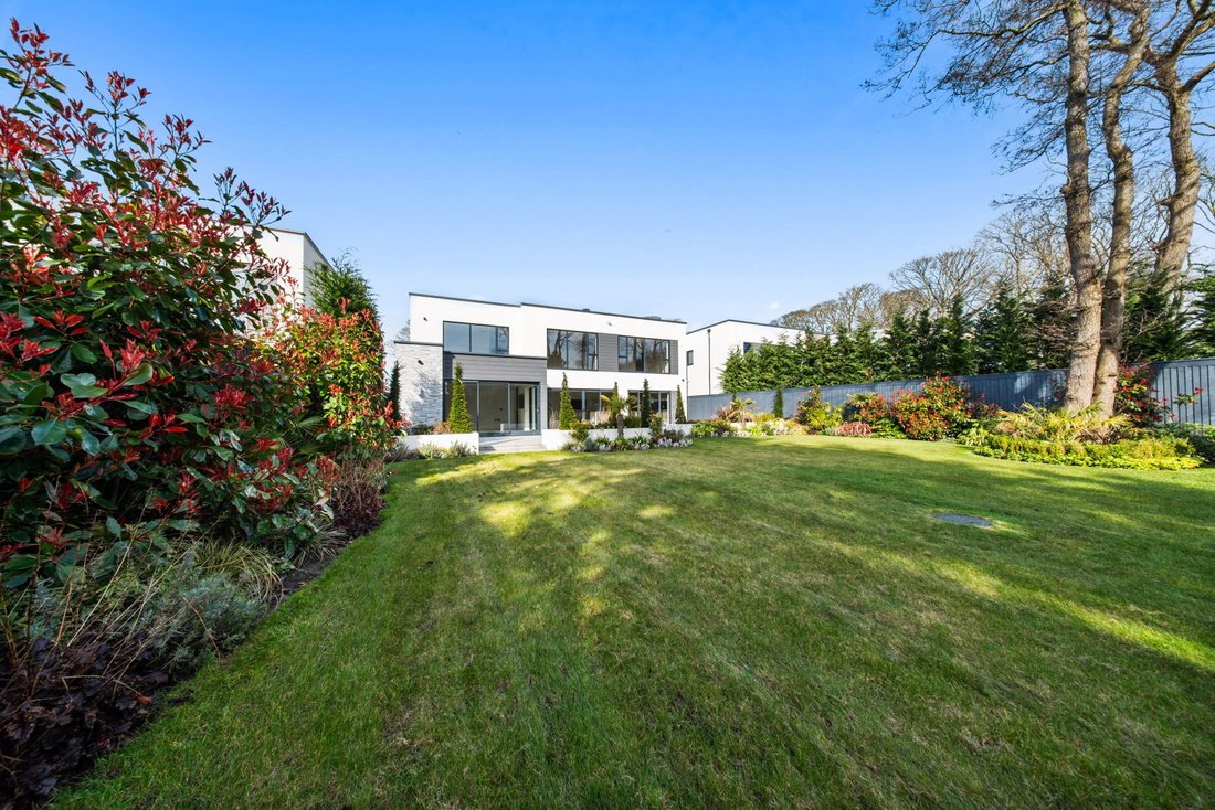 House in Freshfield, Formby, England 1 - 18124805