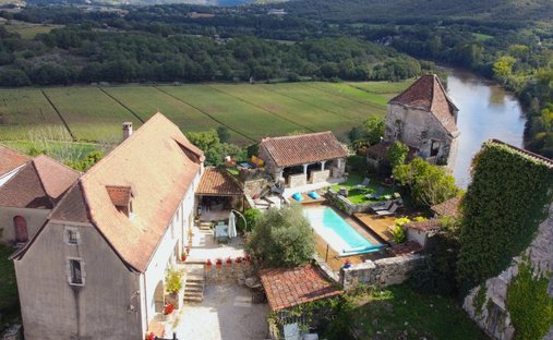 Villa in Calvignac, Occitania, France 1