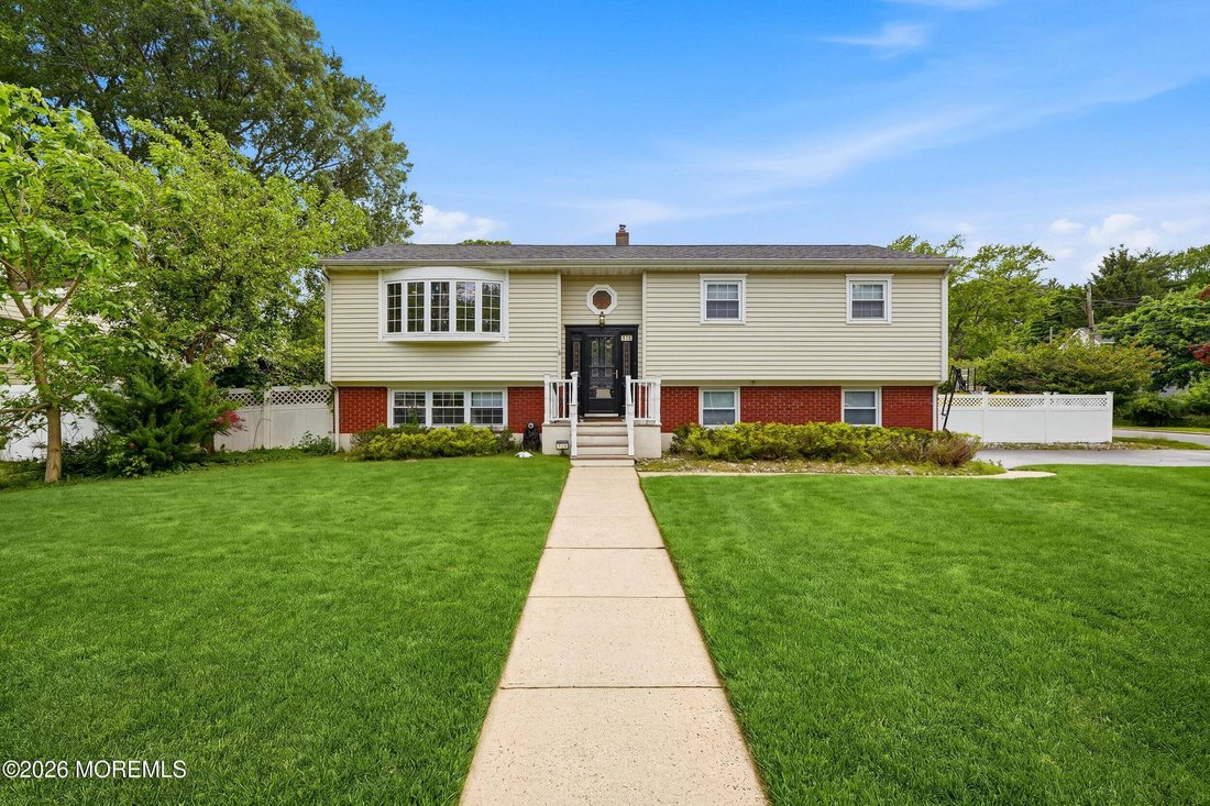 House in Oakhurst, New Jersey, United States 5 - 18119857