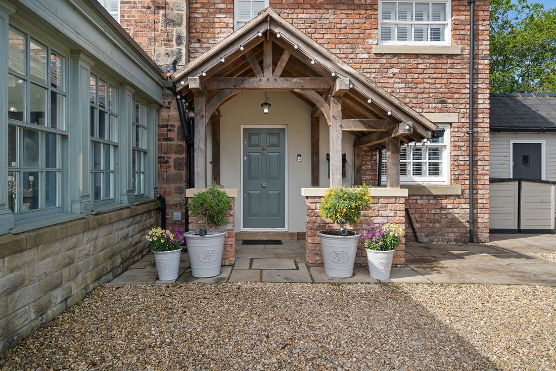 House in Lancashire, England 5 - 18124800