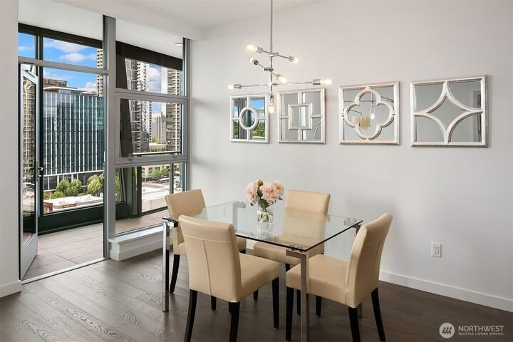 Condo in Bellevue, Washington, United States 3 - 18124829